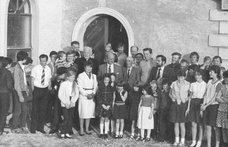 An Taoiseach Jack Lynch visiting the Memorial Building Sept 1983